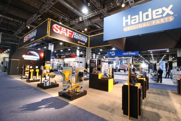 custom tradeshow exhibit